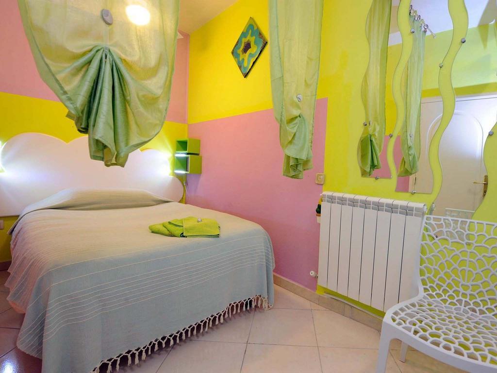 לינה וארוחת בוקר פרוג'ה Alla Maison Di Alessia חדר תמונה